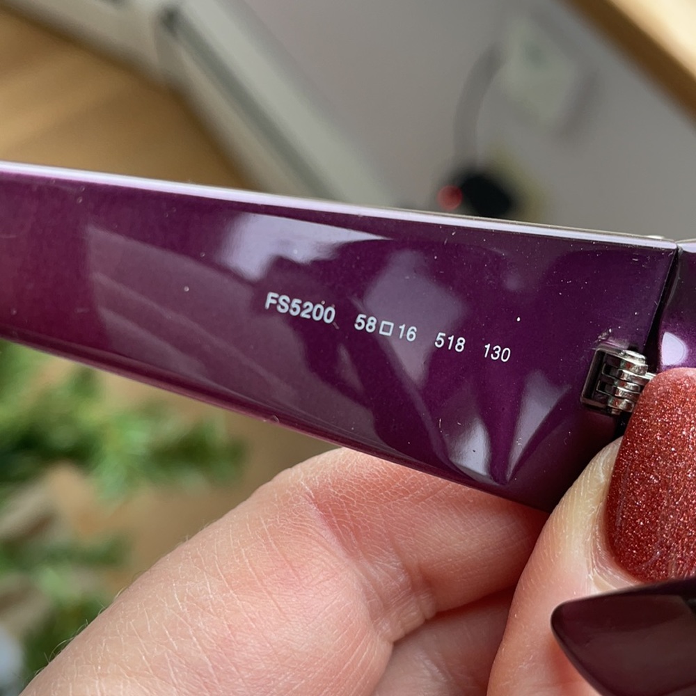 Fendi Sunglasses - Picture 10 of 16